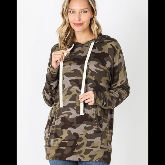 Camouflage Hoodie with Kangaroo Pockets, Large - Picture 1 of 1